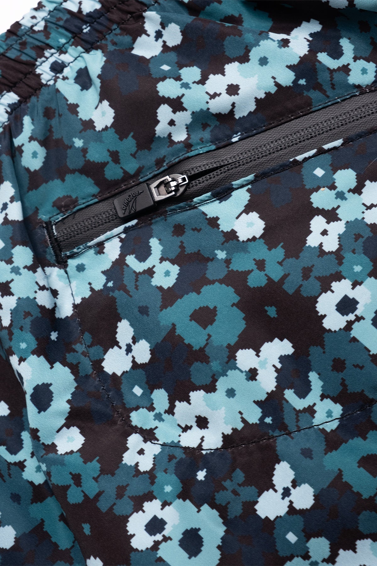 Short de Baño Runner Pixel Floral - Polonio